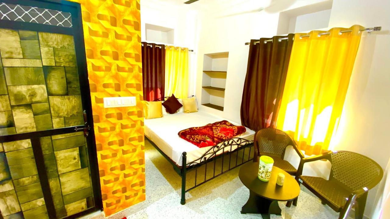The New Lake Front Bed and Breakfast Udaipur Exteriör bild