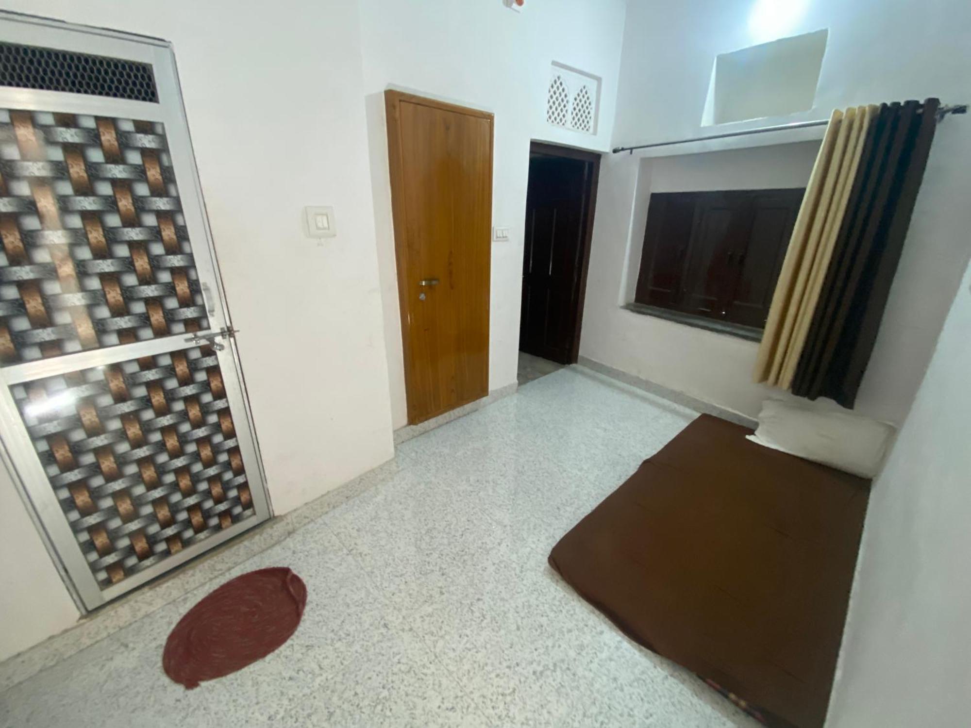 The New Lake Front Bed and Breakfast Udaipur Exteriör bild